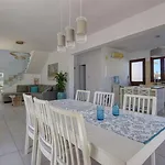 Villa Victoria Blue Paralimni